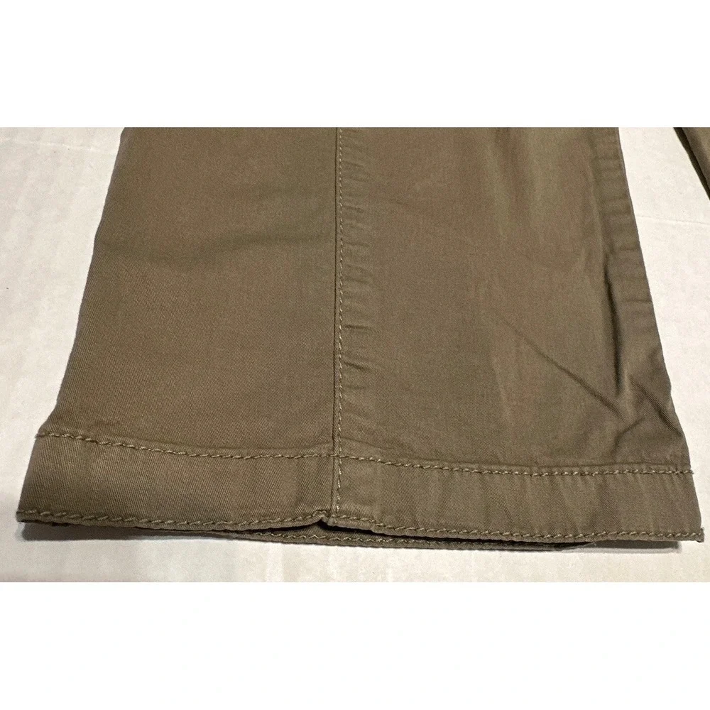 Chico's Khaki Green Straight Leg Pants Size 10 (1.5) Zip‎ Pockets Casual - Picture 5 of 9